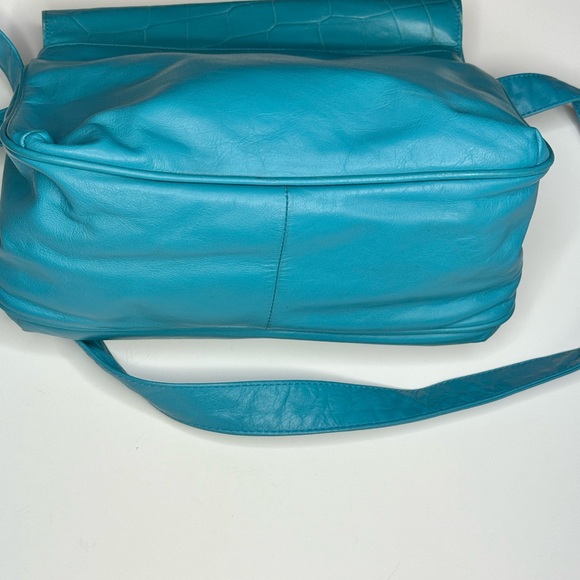 Woodward and Lothrop Turquoise Leather Handbag - Picture 11 of 13